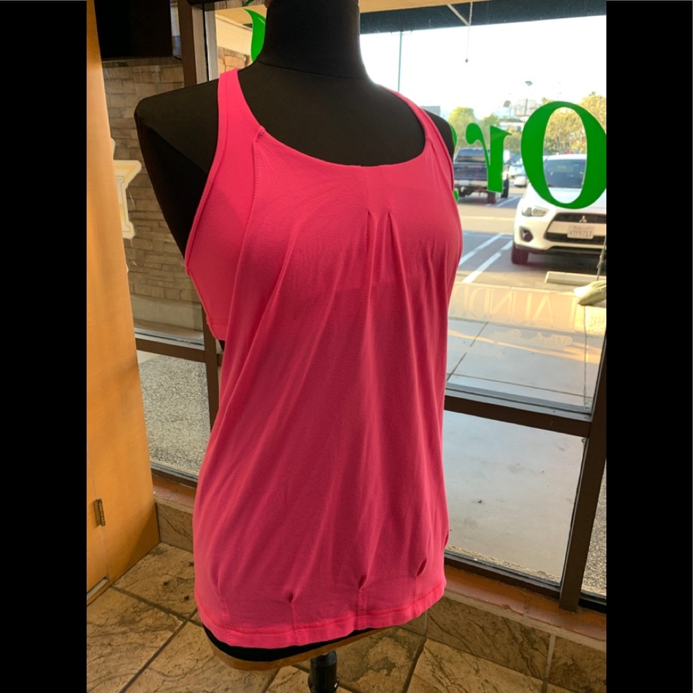 Lululemon top